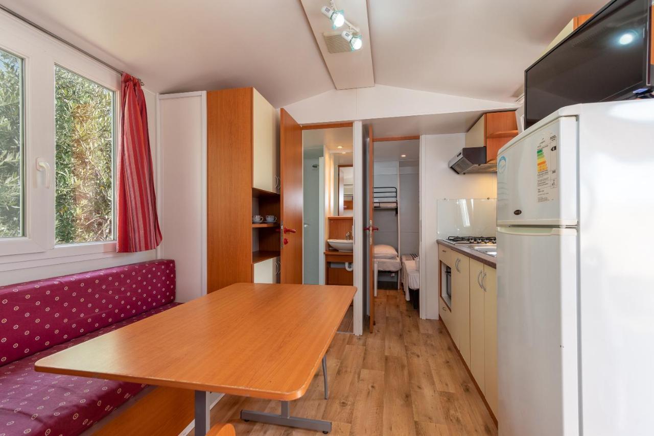 'Olive Grove' Camping House-Near The Beach Divulje Esterno foto