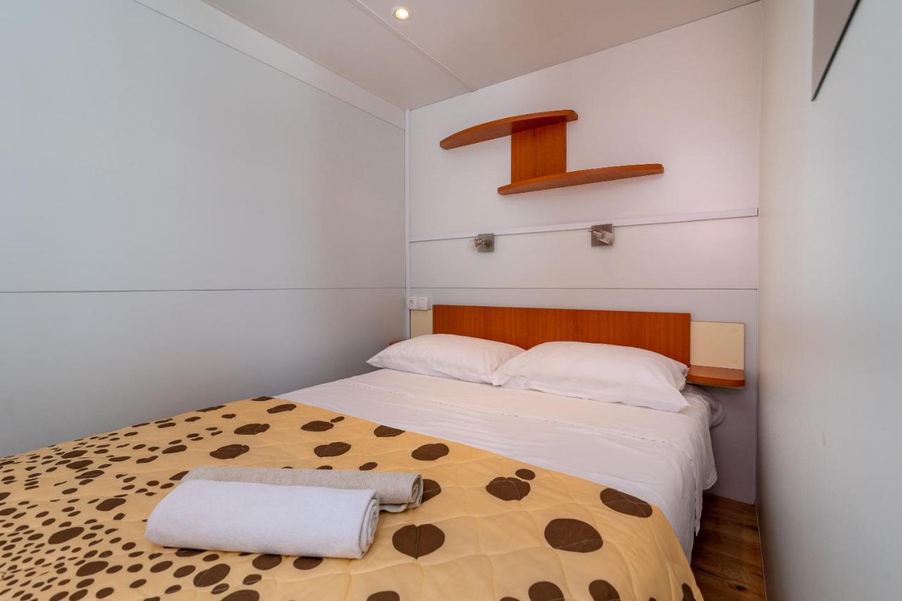 'Olive Grove' Camping House-Near The Beach Divulje Esterno foto